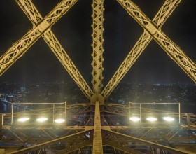 View of the structure of the Eiffel Tower