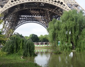 Photo Eiffel Tower gardens