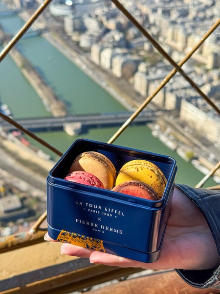Photo of the Eiffel Tower macaron box by Pierre Hermé