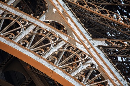 Eiffel Tower Snow Jan 2026