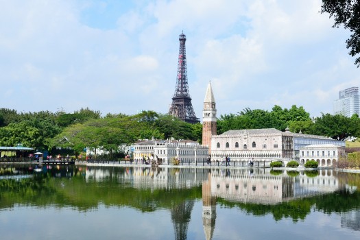 Eiffel Tower Hanghzou