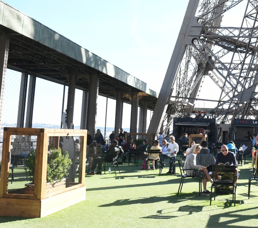 Photo of the Eiffel Tower terrace, 2019