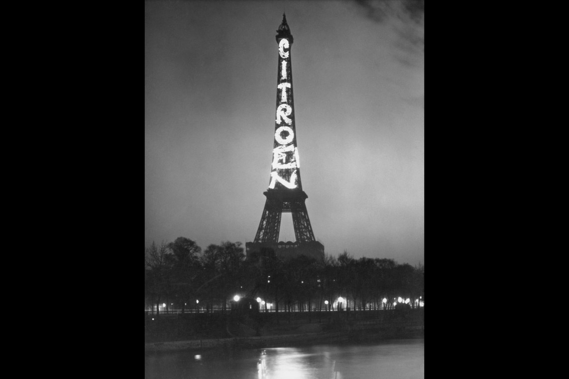 Eiffel Tower illuminated Citroen