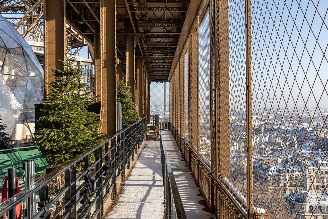 Eiffel Tower 1st floor Snow